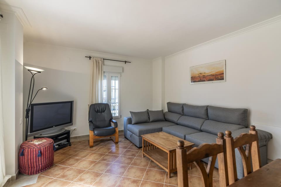 Communal lounge/ TV room, Living room