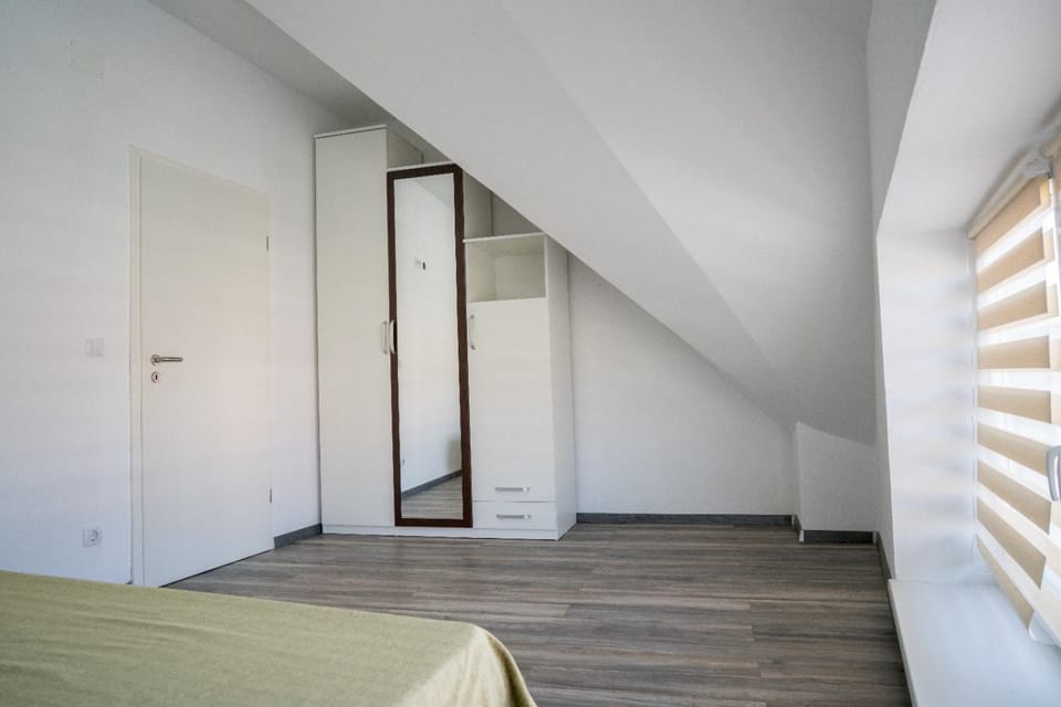 La Strada Apartment in Romania