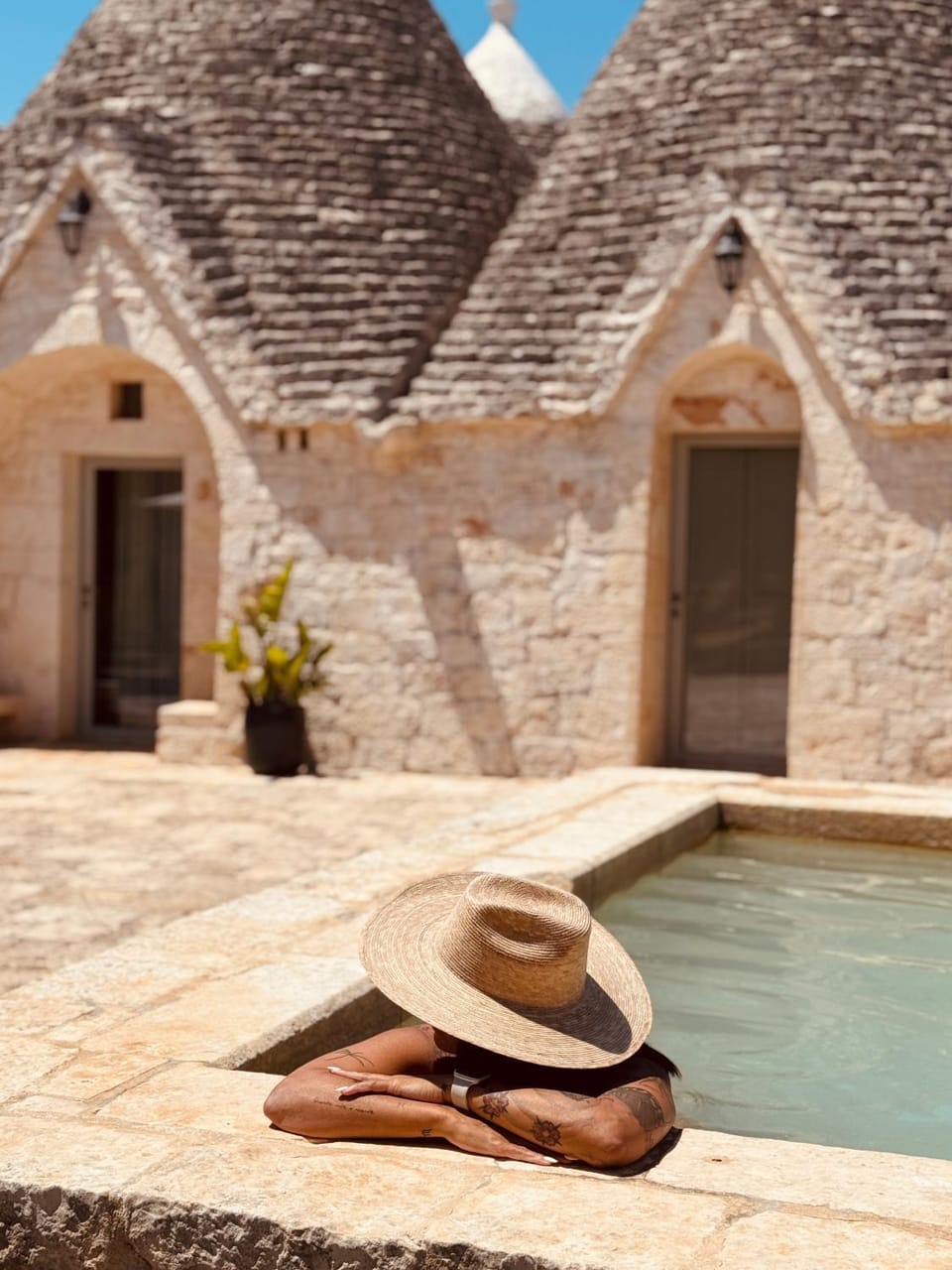 Swimming pool