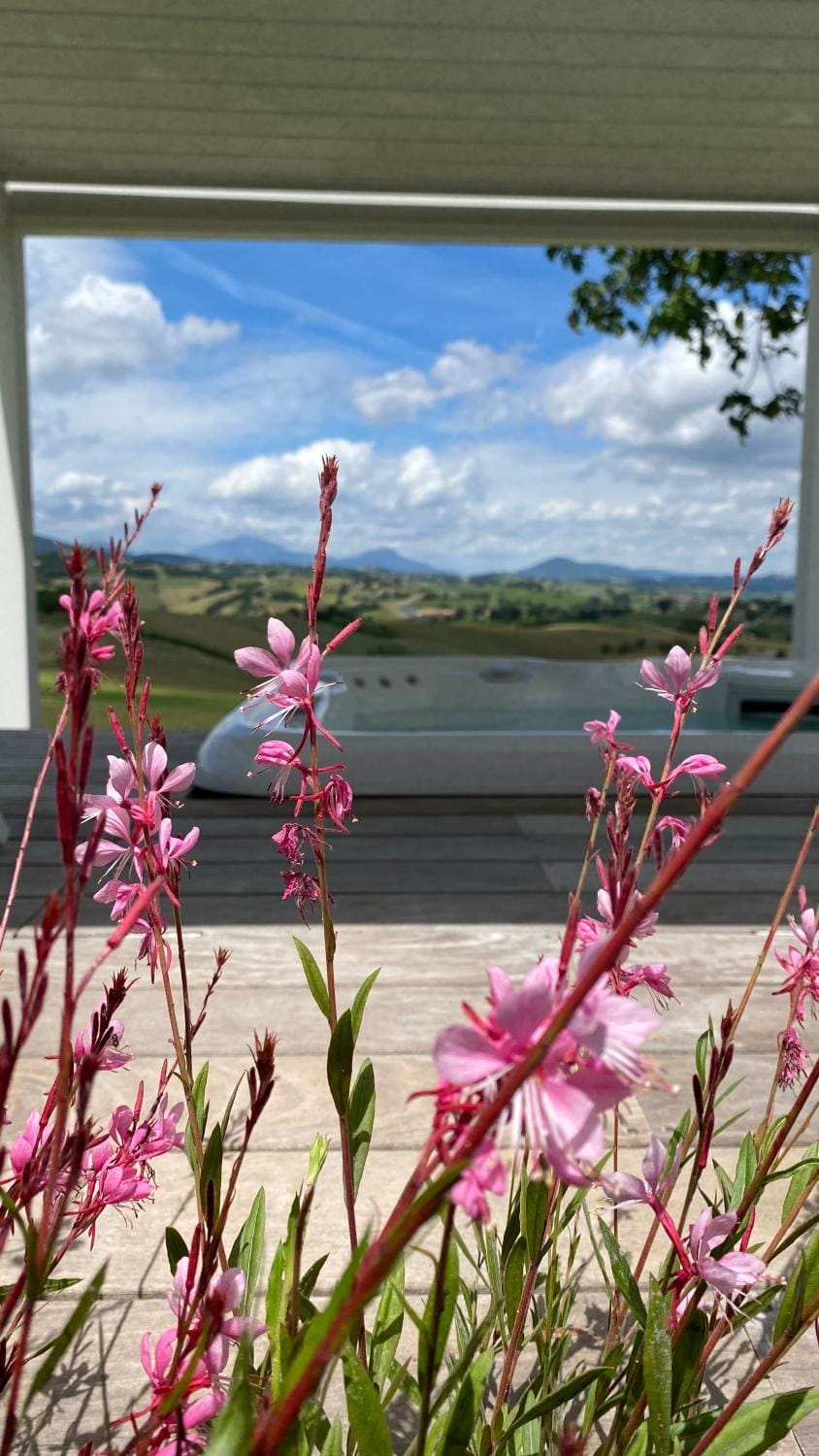 Natural landscape, Hot Tub, View (from property/room)