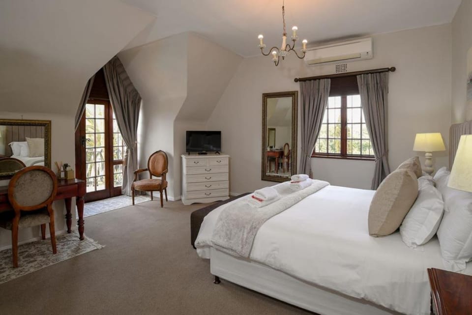 Dark Chocolate Guest House Bed and Breakfast in Cape Town