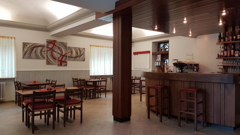 Lounge or bar