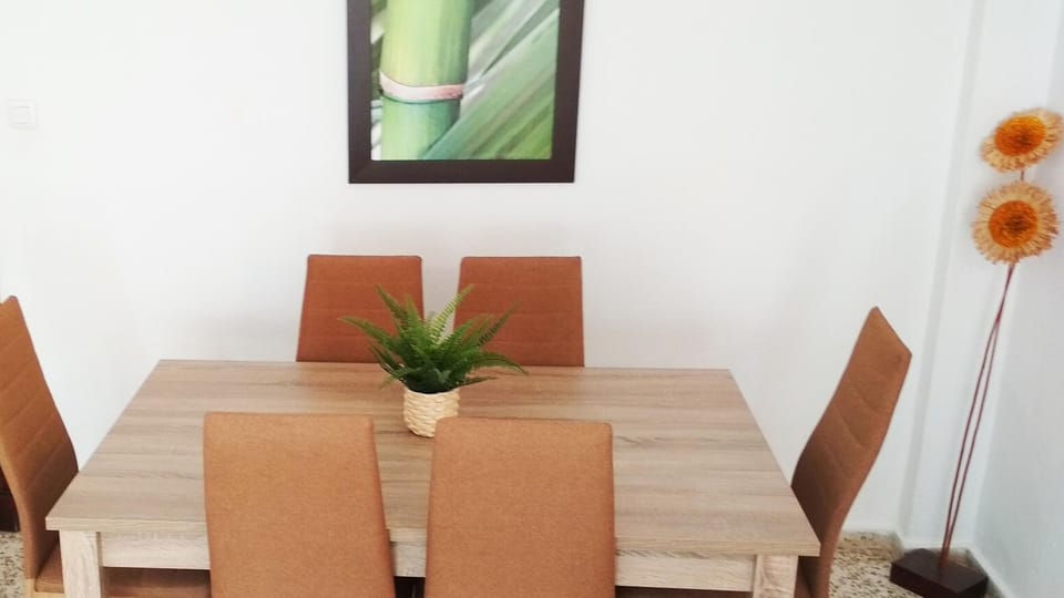 Living room, Dining area, Sea view, Street view