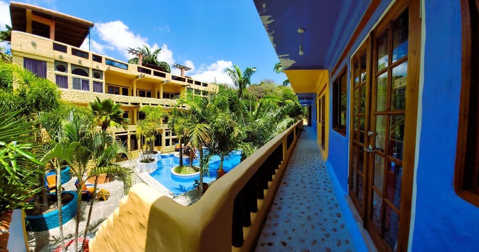 Reef View Pavilions - Villas & Condos Hotel in Lance aux Epines
