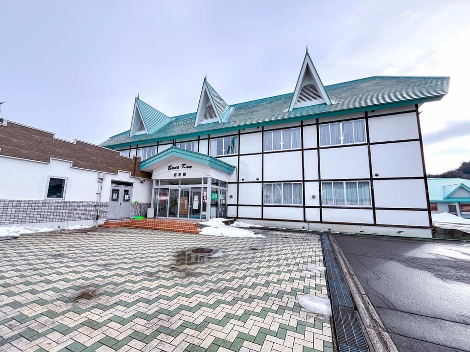 Property building, Day, Winter