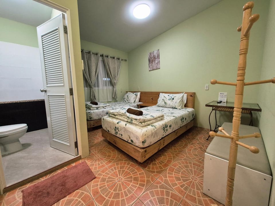 Sindy's Hostel Hostel in Pattaya City