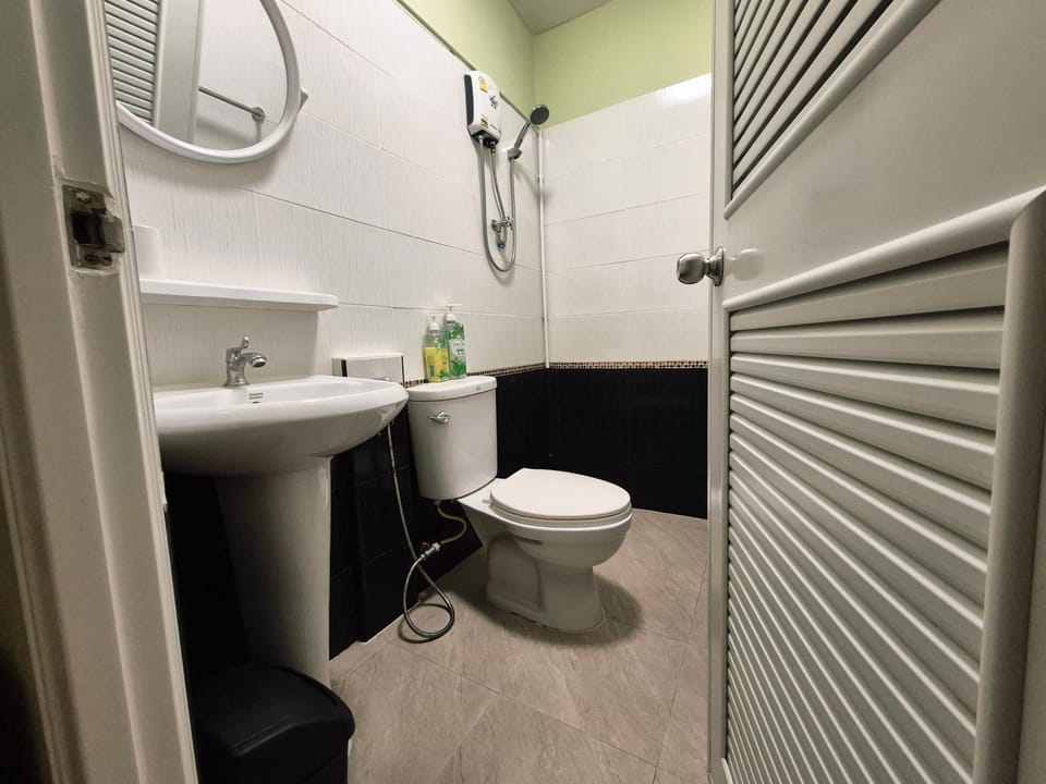 Sindy's Hostel Hostel in Pattaya City