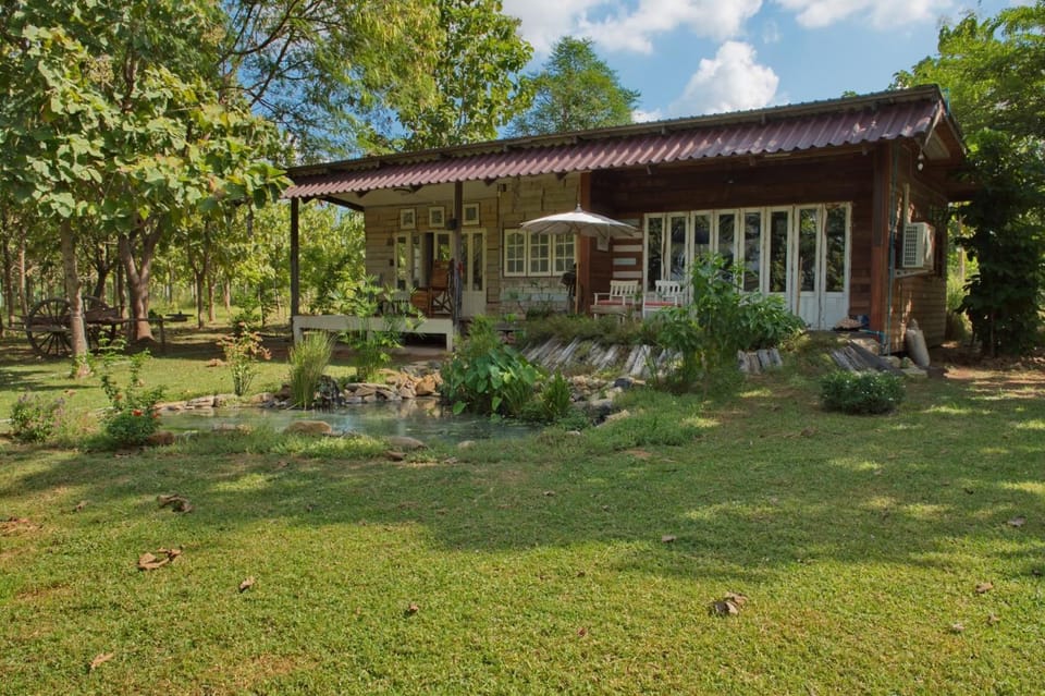Property building, Garden