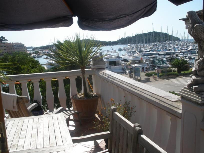 Day, Balcony/Terrace