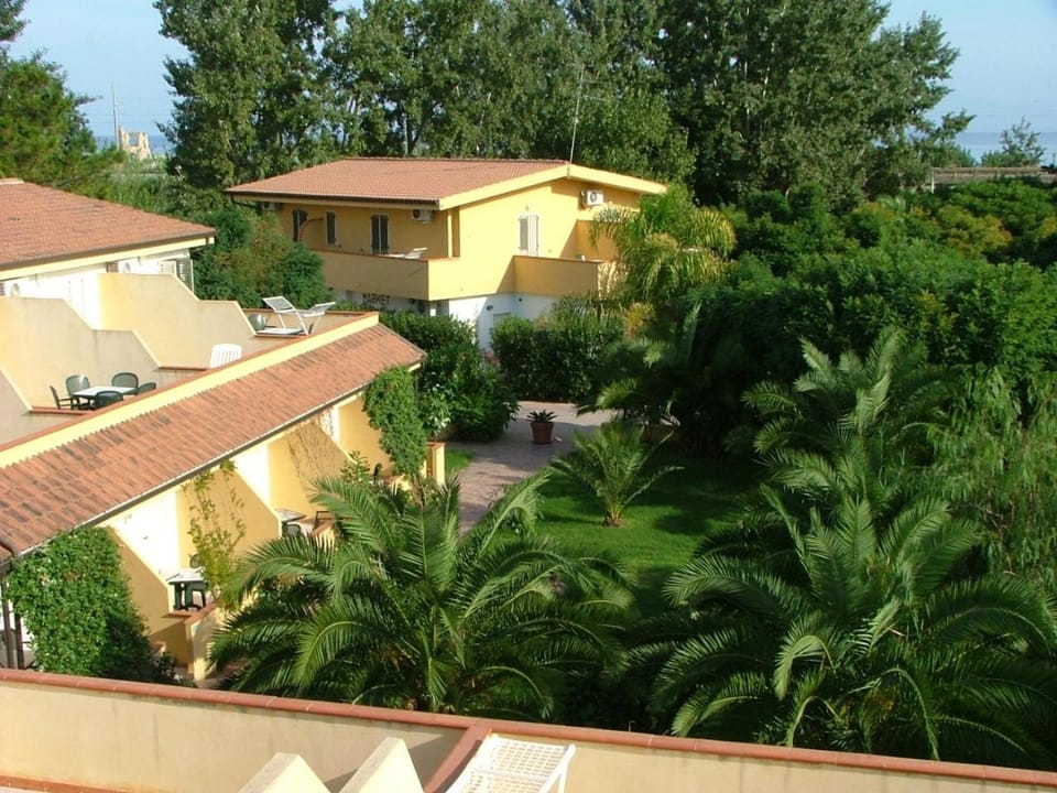 Property building, Bird's eye view, Garden view