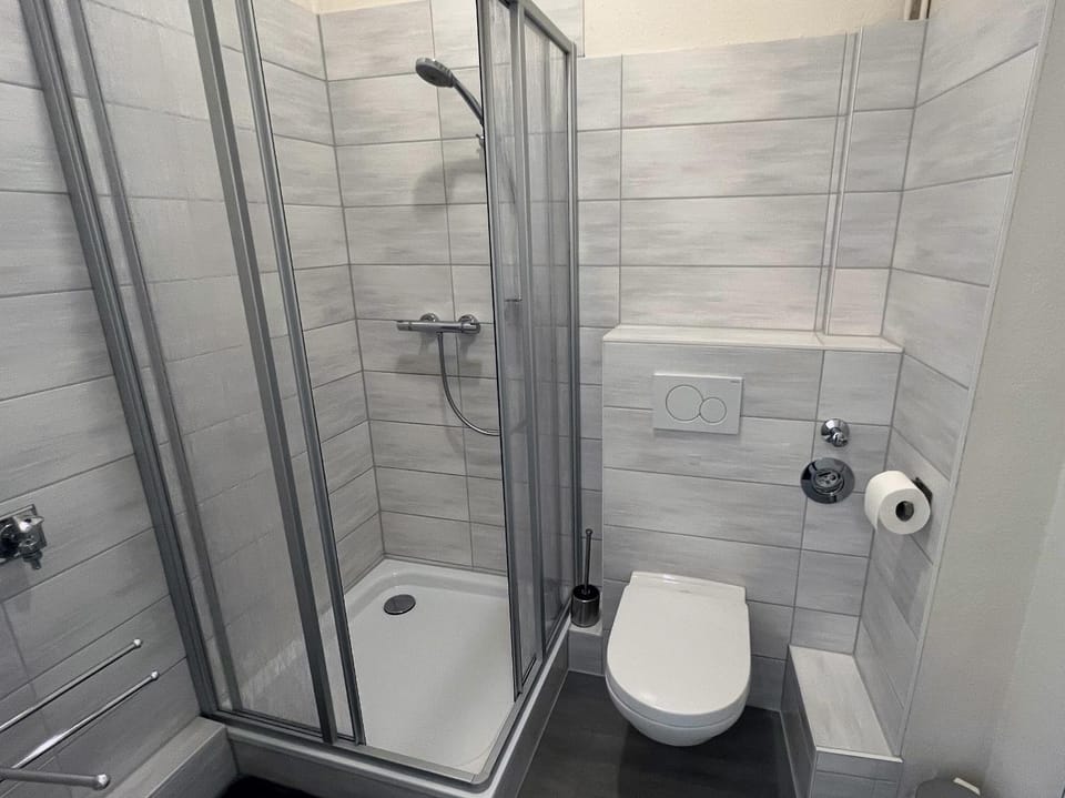 Shower, Toilet, Bathroom