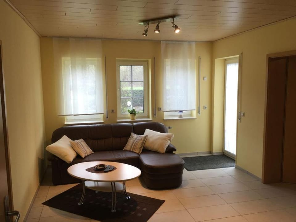 Living room, Photo of the whole room