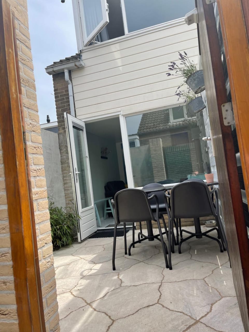 Facade/entrance, Garden