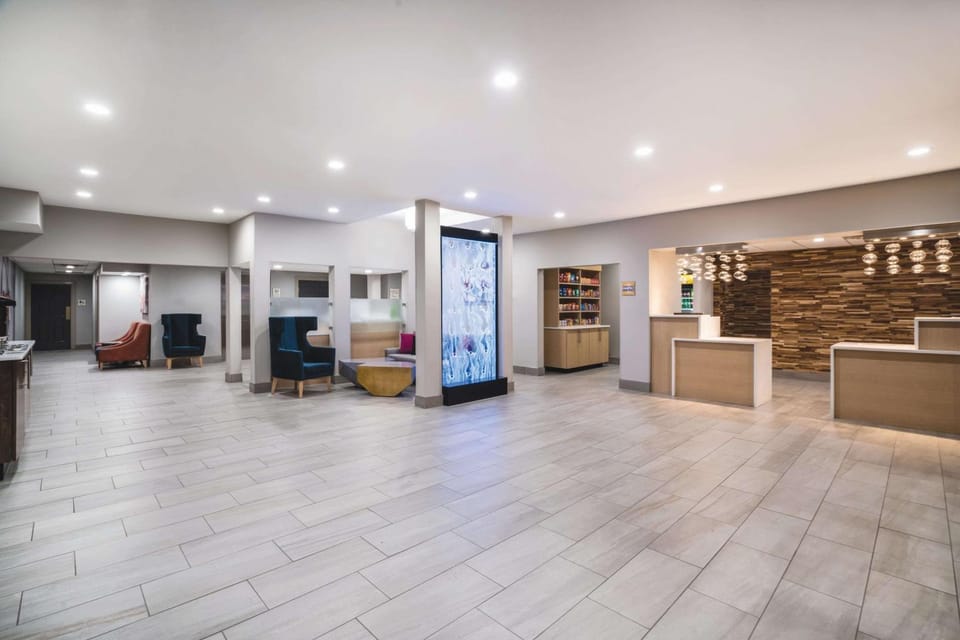 Lobby or reception, On site