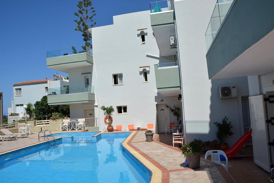 Sofia Apartments Apartment hotel in Crete