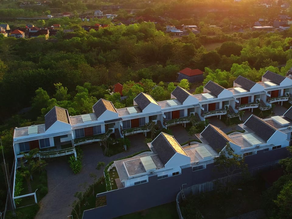 Property building, Day, Bird's eye view