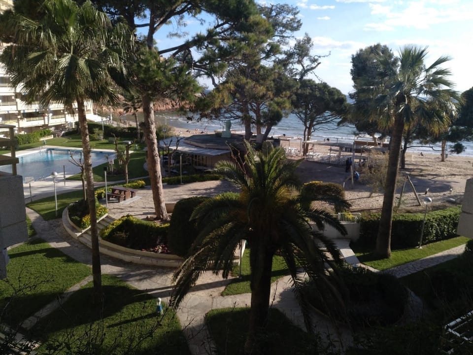 Restaurant/places to eat, Children play ground, Garden view, Pool view, Sea view