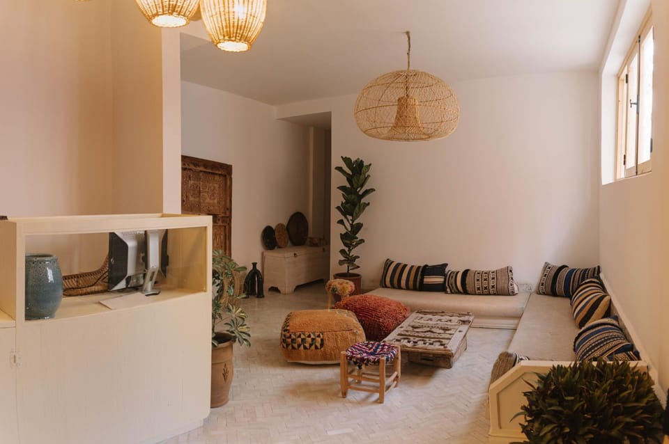 Living room, Lobby or reception