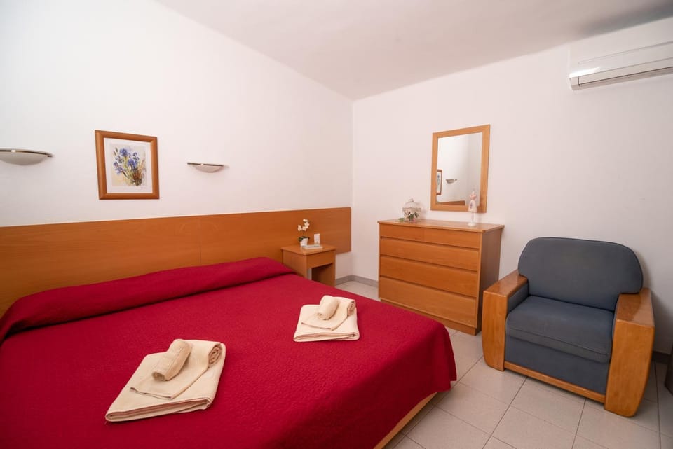 Verde Pino Campground/ 
RV Resort in Quarteira