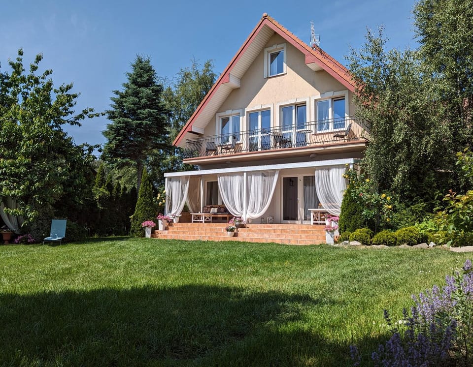 Brzozowy Dworek Vacation rental in Pomeranian Voivodeship