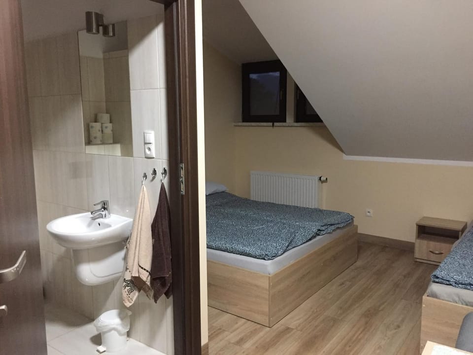 Pod Kotwicą Bed and Breakfast in Lower Silesian Voivodeship