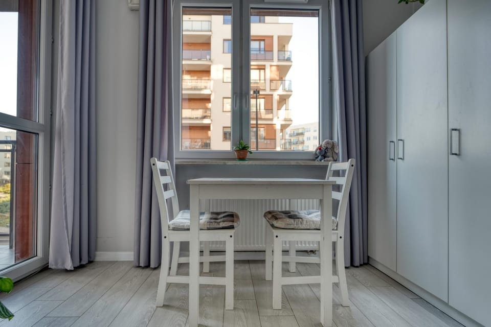 Airport Residence Green Apartment in Warsaw
