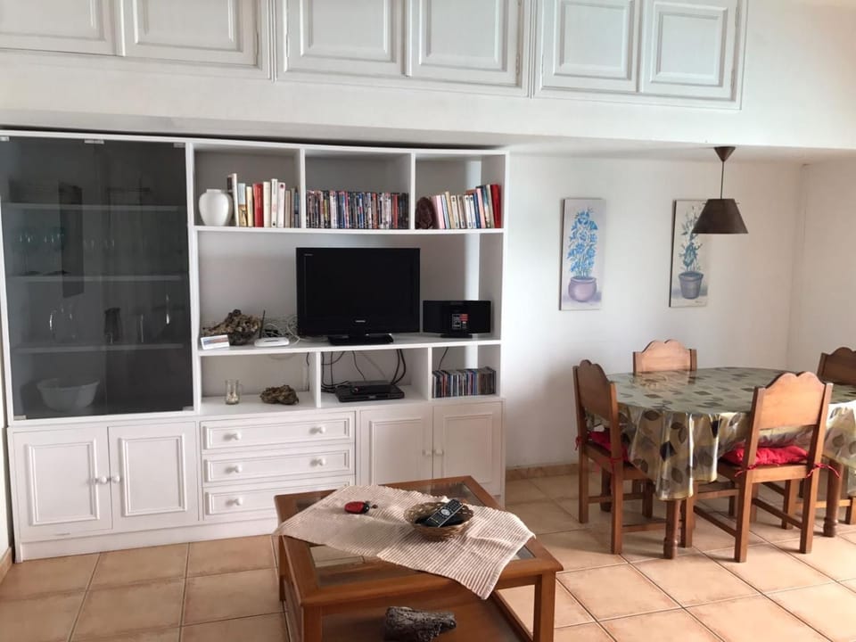 TV and multimedia, Dining area