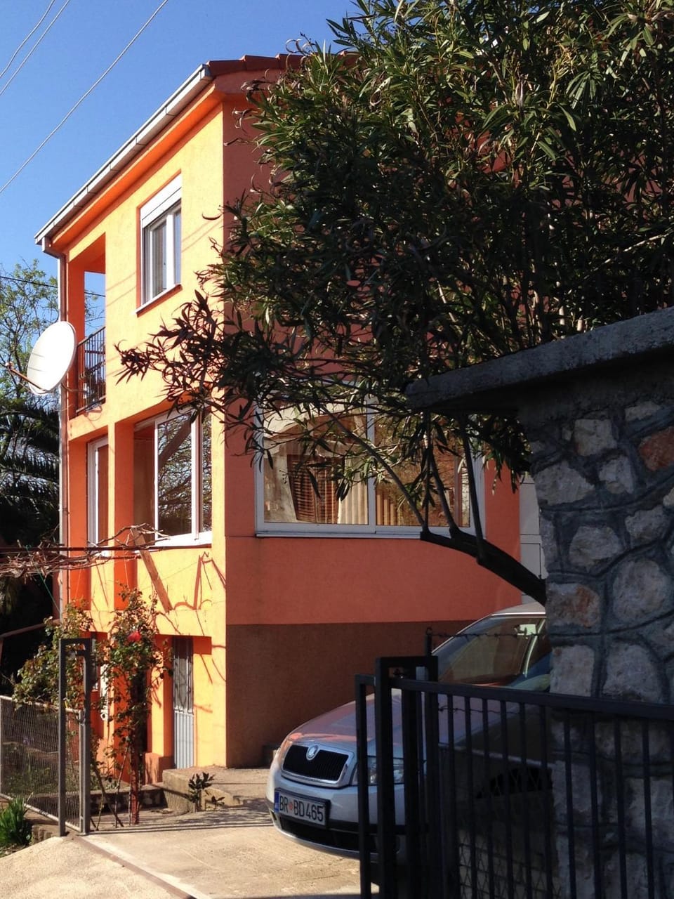 Property building, Facade/entrance