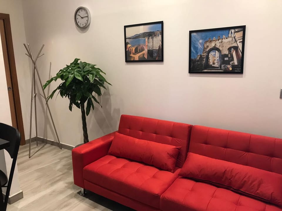 La Pachira House in Agropoli