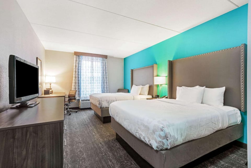 Photo of the whole room, On site