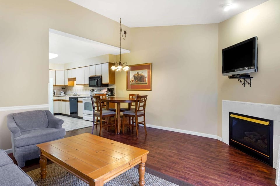 Living room, Photo of the whole room, On site