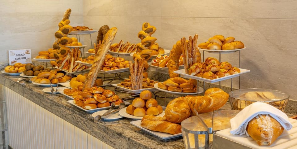 Breakfast, Buffet breakfast