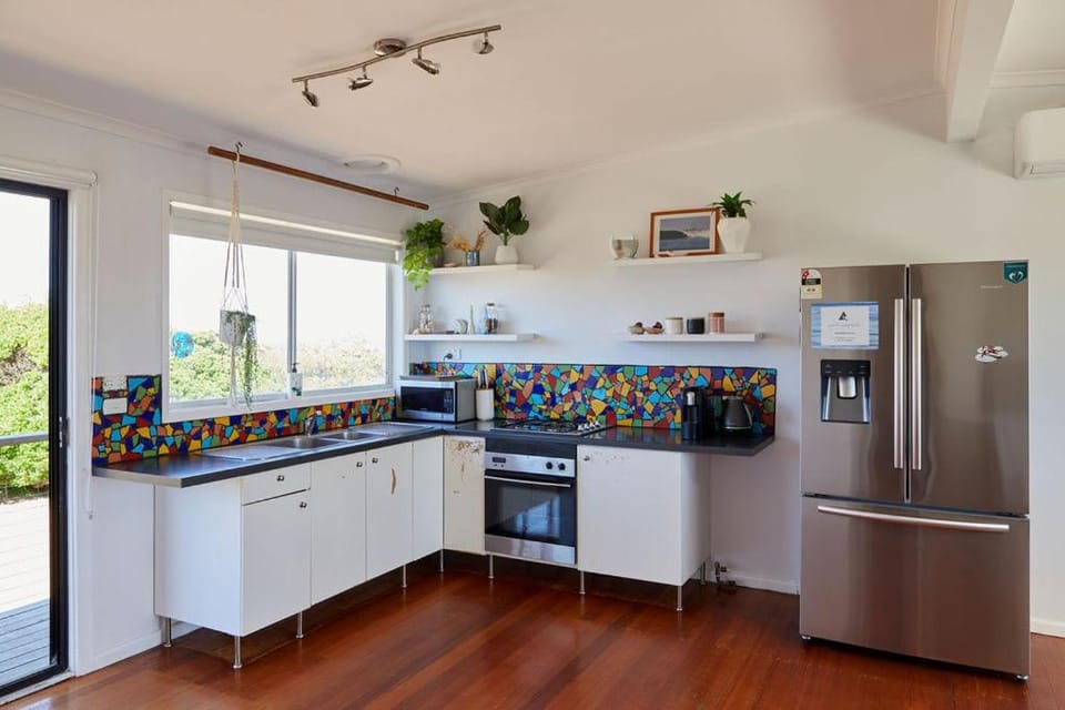 Ocean View Getaway House in Port Campbell