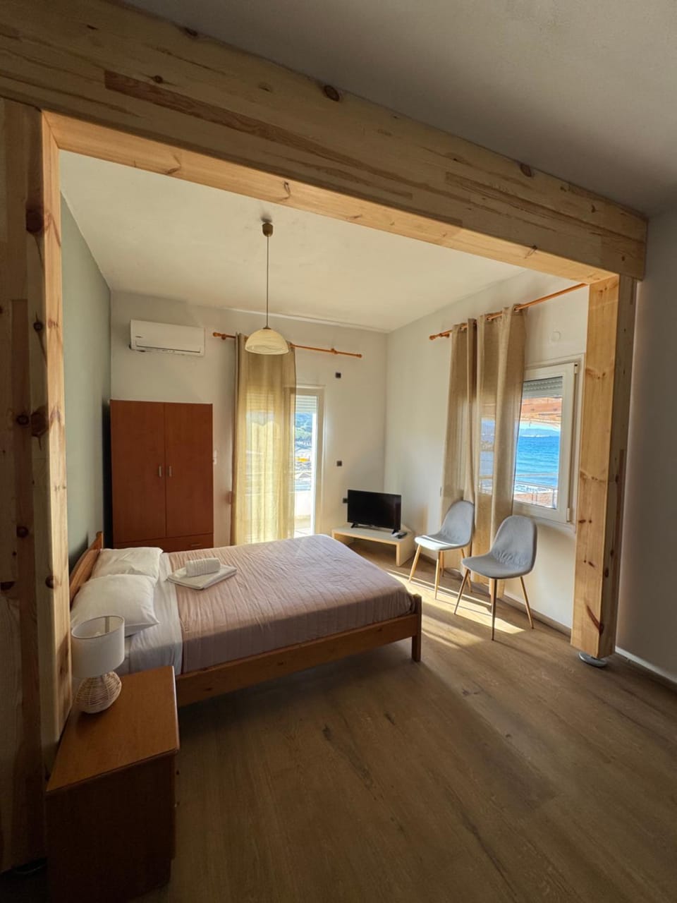 Molos Beach Rooms Hotel in Kissamos