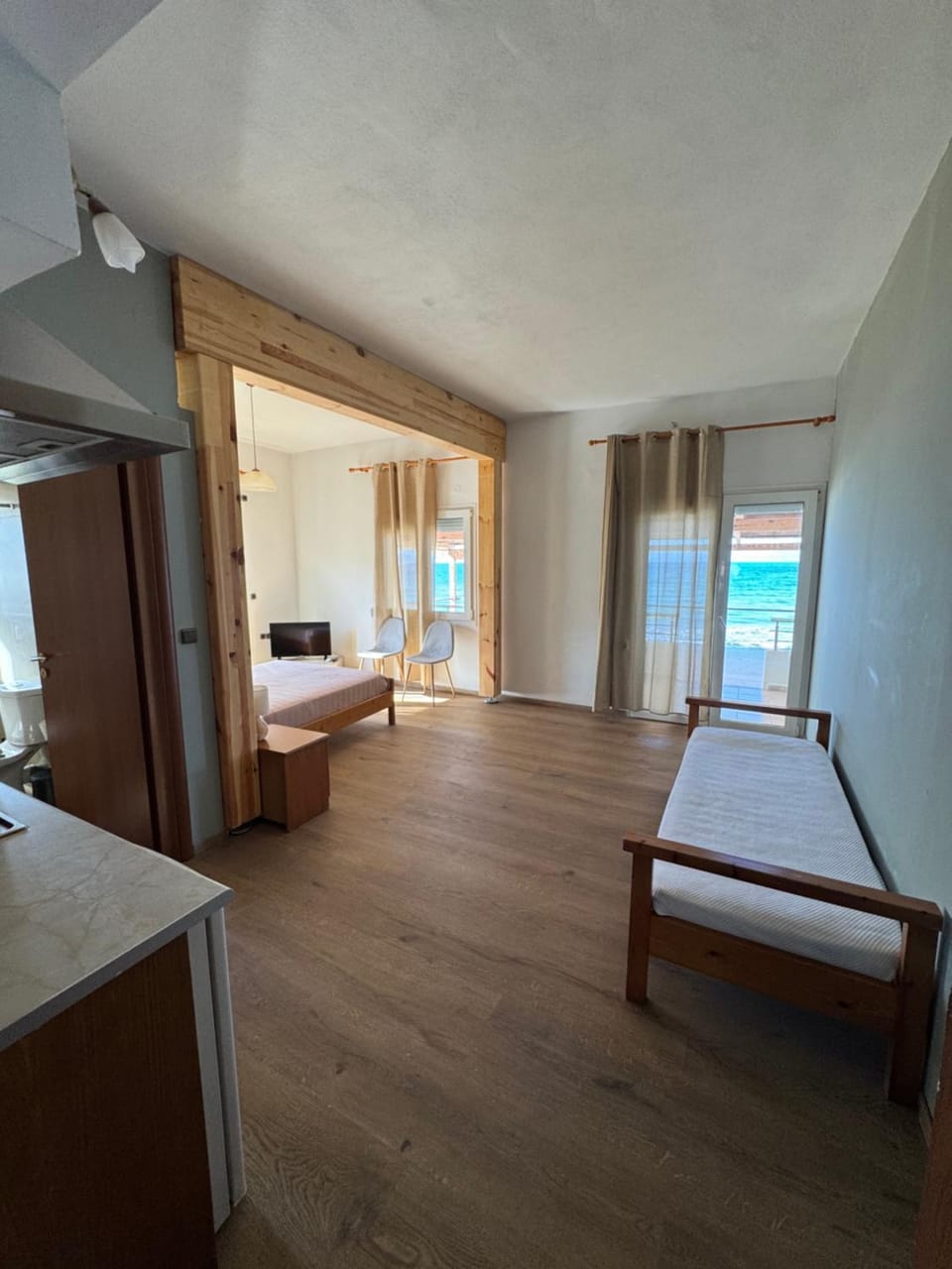 Molos Beach Rooms Hotel in Kissamos