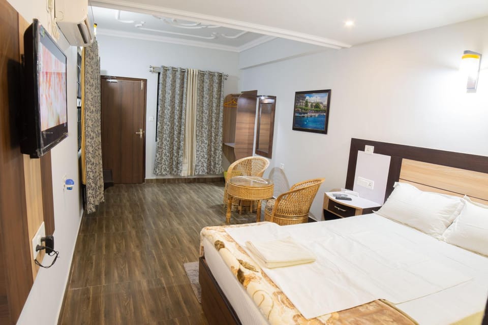 Galaxy Guest House Bed and Breakfast in Nepal