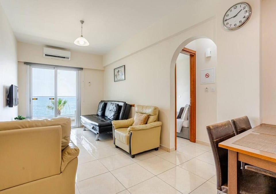 Living room, Dining area, Sea view, air conditioner
