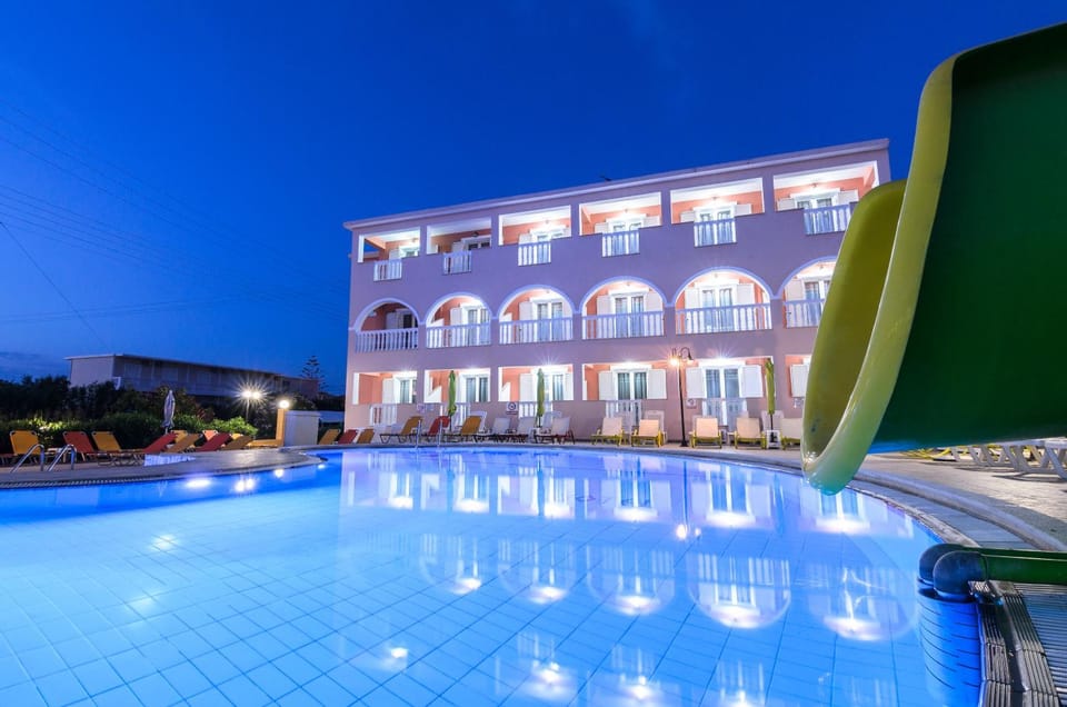 Property building, Swimming pool