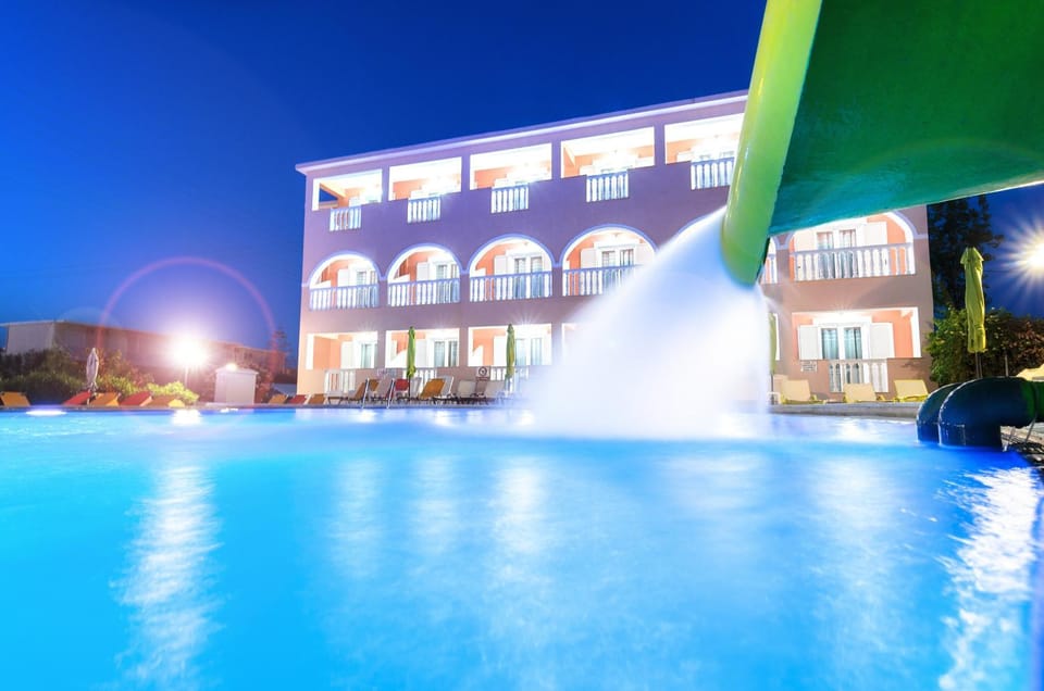Property building, Decorative detail, Swimming pool