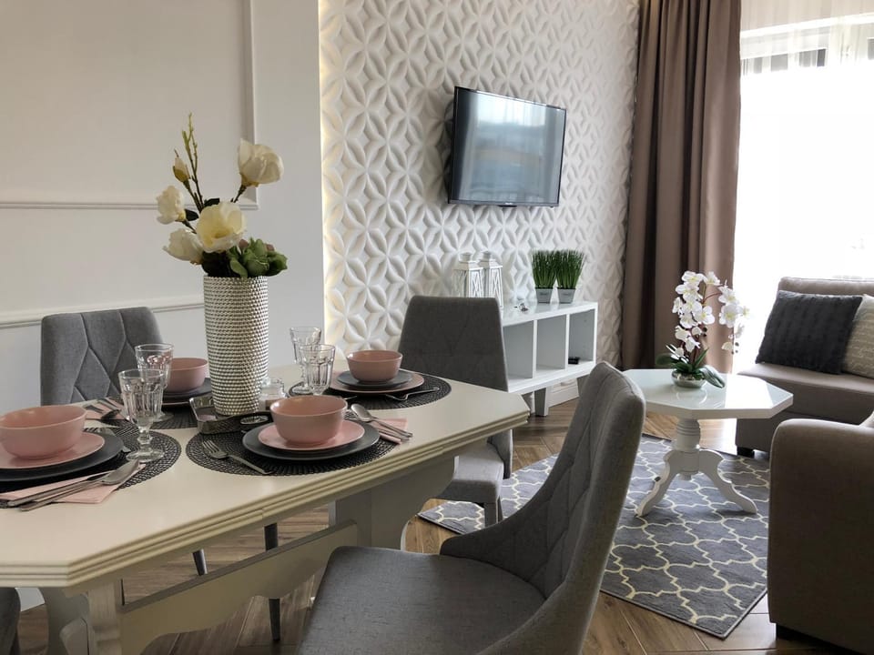 Living room, Seating area, Dining area, Area and facilities