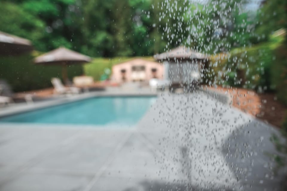 Swimming pool, Swimming pool
