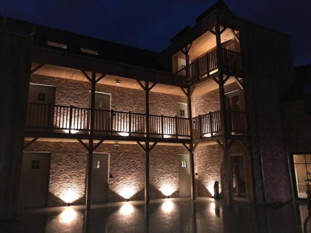 Patio, Facade/entrance, Balcony/Terrace