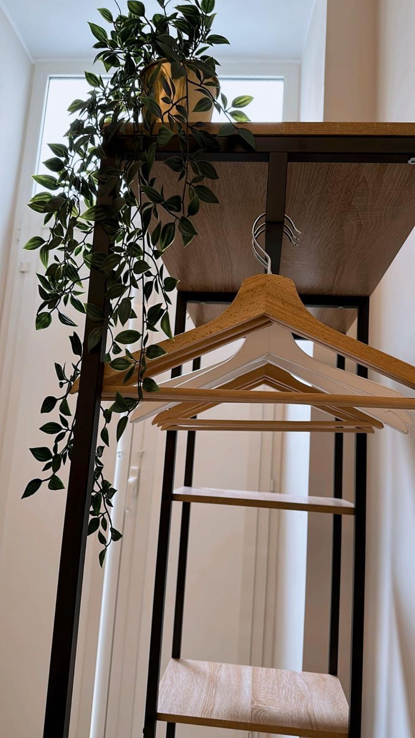 Bed, Bedroom, towels, wardrobe