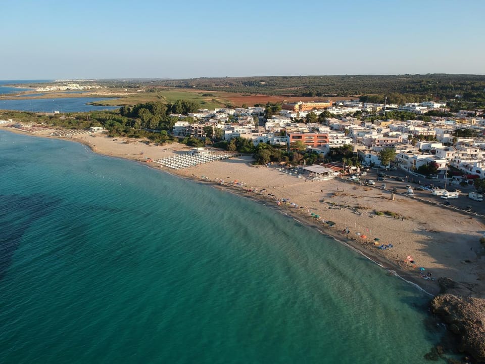 Neighbourhood, Natural landscape, Beach, Sea view
