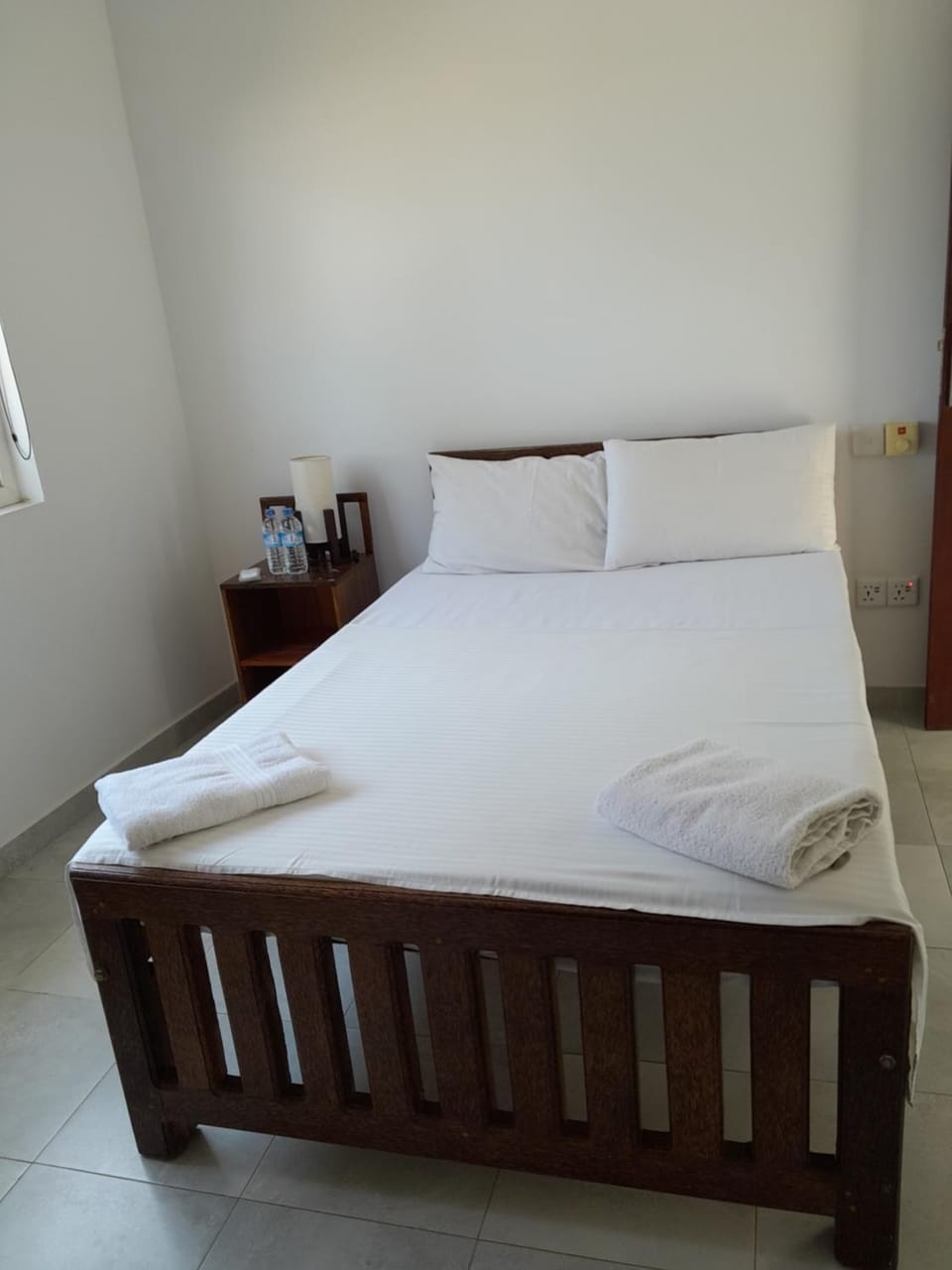 Amssler Beach Stay Bed and Breakfast in Wadduwa