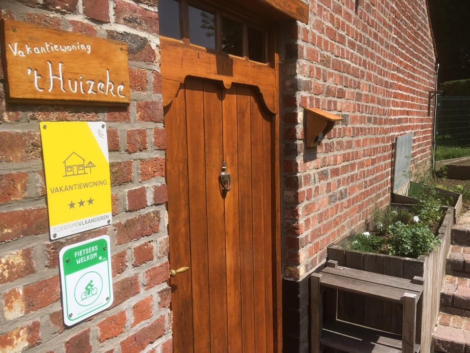 't Huizeke House in Flanders