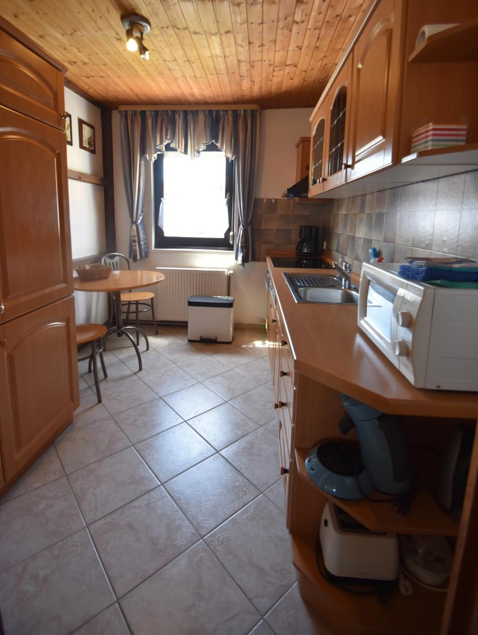 Kitchen or kitchenette, dishwasher, oven, stove, kitchen