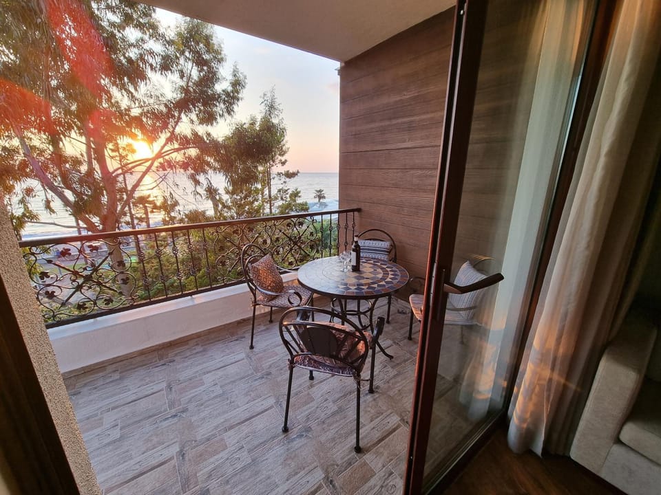 Balcony/Terrace, Sea view, Sunset