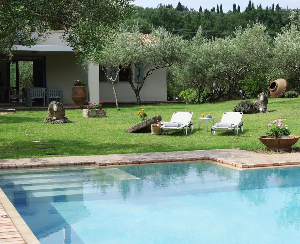 Olive Áno Korakiána House in Corfu, Greece