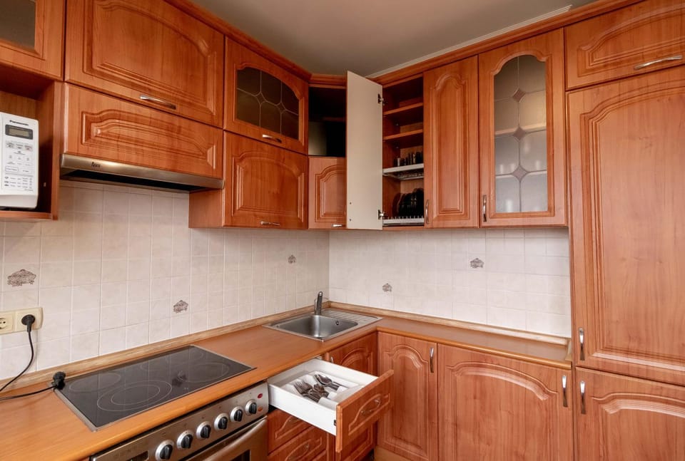 Dining area, minibar, stove, kitchen